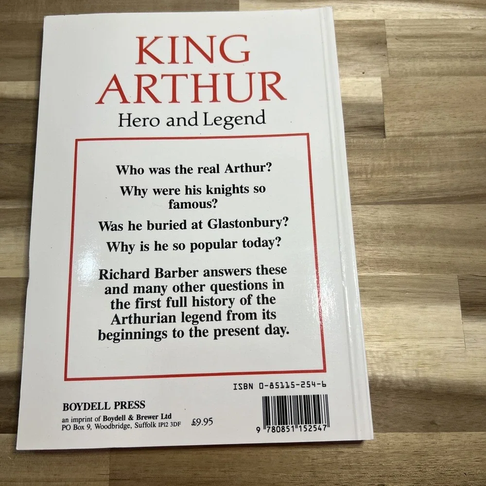 King Arthur: Hero and Legend by Richard Barber (1986, Trade Paperback)